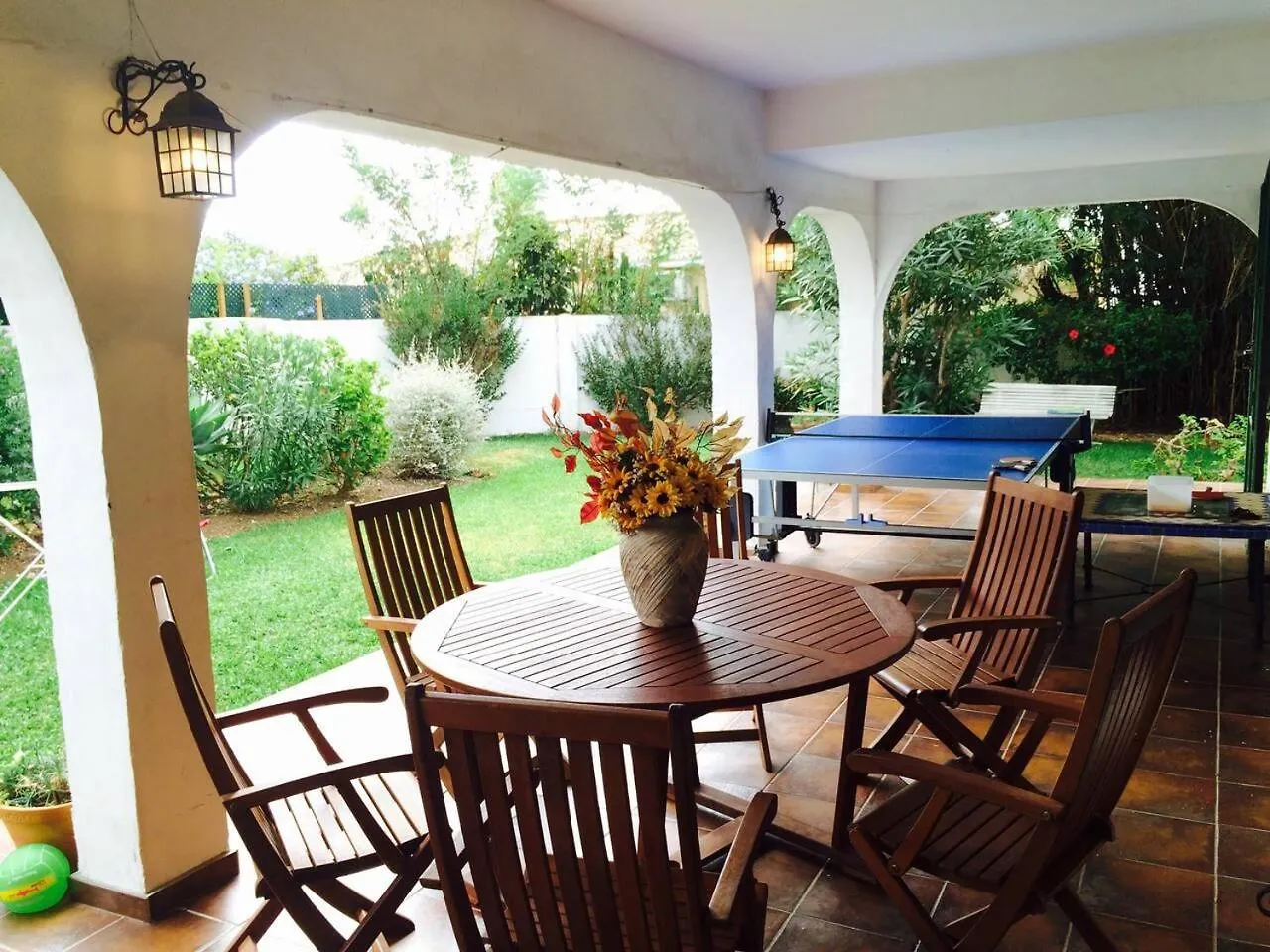 Family Villa With Garden Next To The Beach El Faro