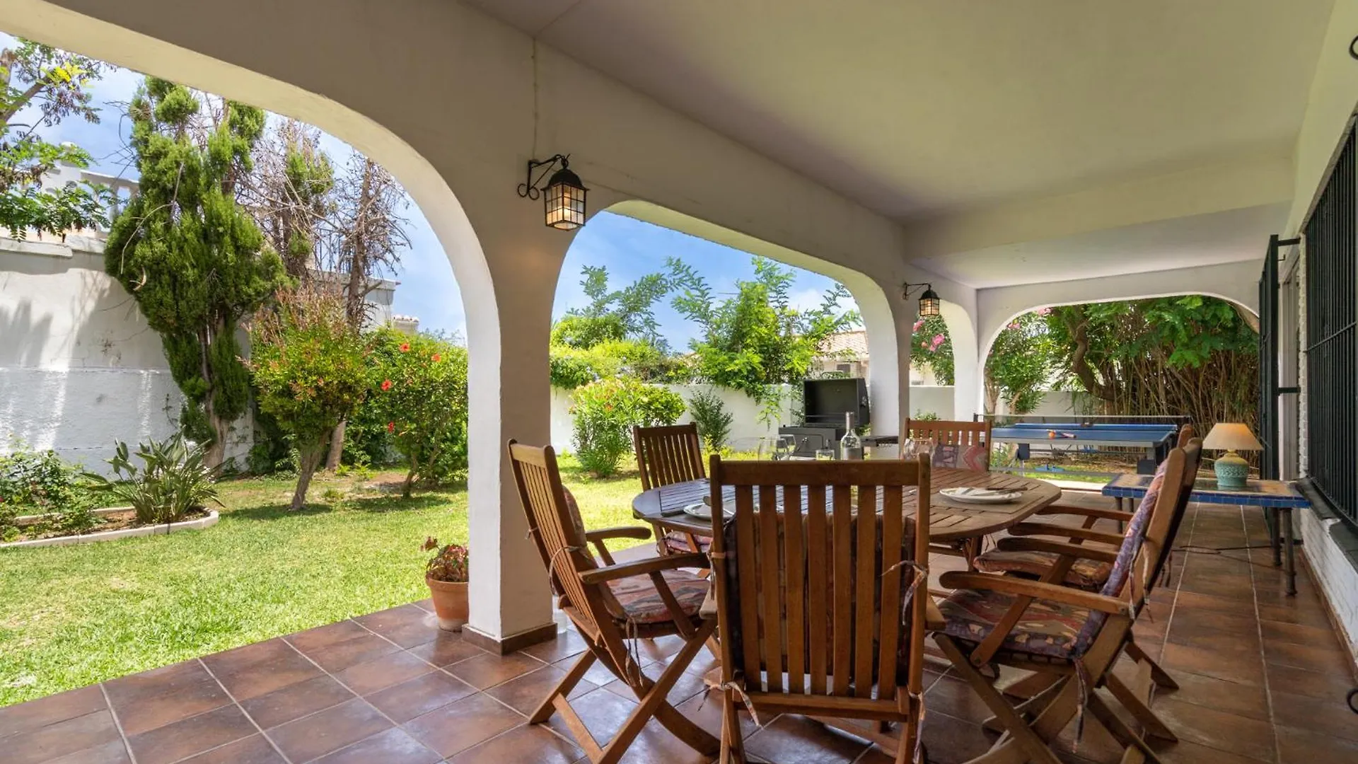 Family Villa With Garden Next To The Beach El Faro España